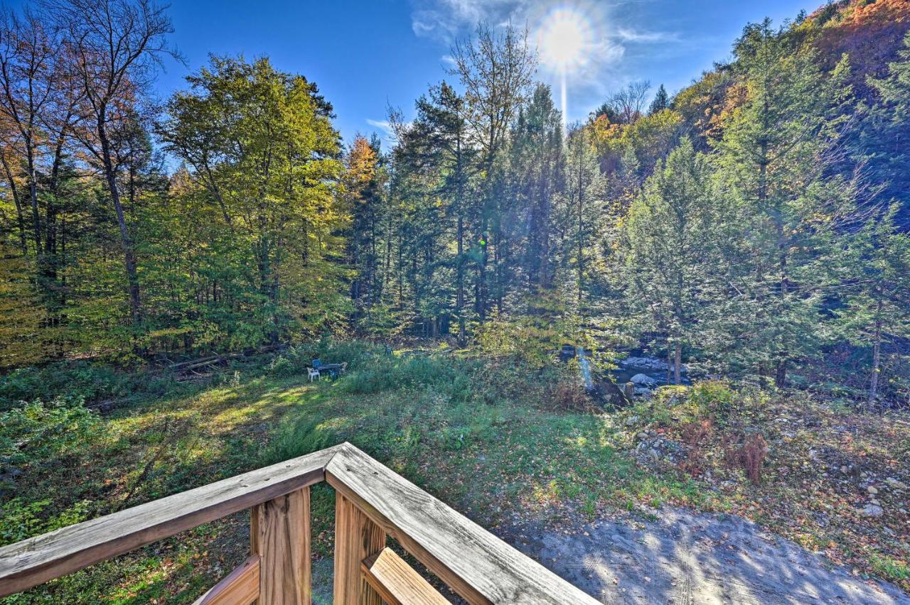 Remote Cabin With Fire Pit 3 Miles To Stowe Mtn! 외부 사진
